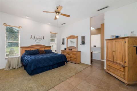 Villa ou maison à vendre à Wesley Chapel, Floride: 5 chambres, 238.76 m2 № 2415589 - photo 18