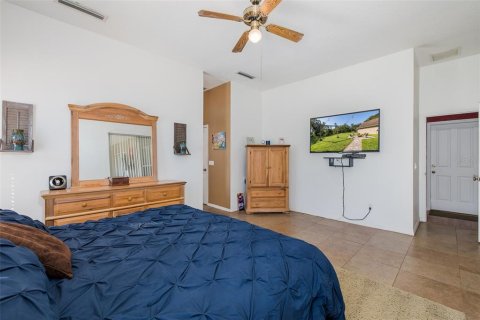 Villa ou maison à vendre à Wesley Chapel, Floride: 5 chambres, 238.76 m2 № 2415589 - photo 20