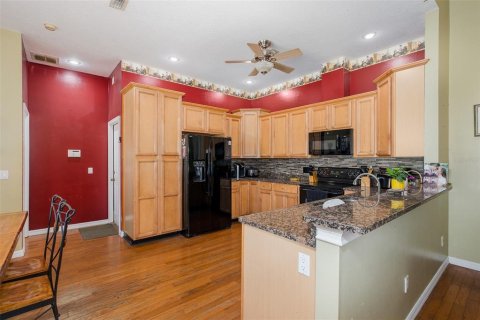Villa ou maison à vendre à Wesley Chapel, Floride: 5 chambres, 238.76 m2 № 2415589 - photo 12