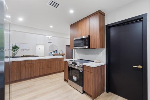 Villa ou maison à vendre à Tamarac, Floride: 3 chambres, 167.5 m2 № 2363655 - photo 6