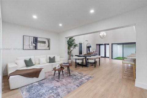 Villa ou maison à vendre à Tamarac, Floride: 3 chambres, 167.5 m2 № 2363655 - photo 23