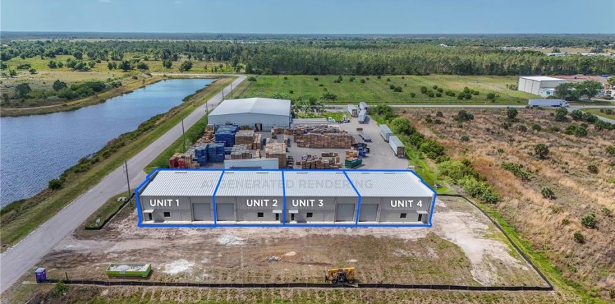 Commercial property in Punta Gorda, Florida № 2135741