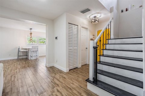 Casa en venta en Tampa, Florida, 4 dormitorios, 166.11 m2 № 1918807 - foto 18