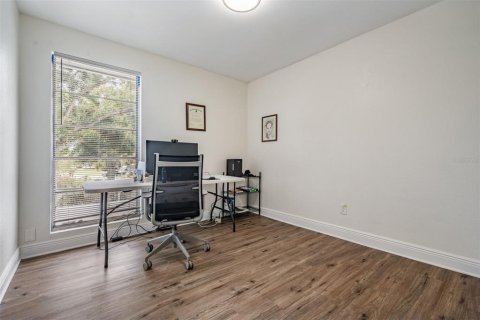 Casa en venta en Tampa, Florida, 4 dormitorios, 166.11 m2 № 1918807 - foto 15