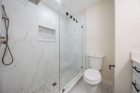 Casa en venta en Tampa, Florida, 4 dormitorios, 166.11 m2 № 1918807 - foto 8
