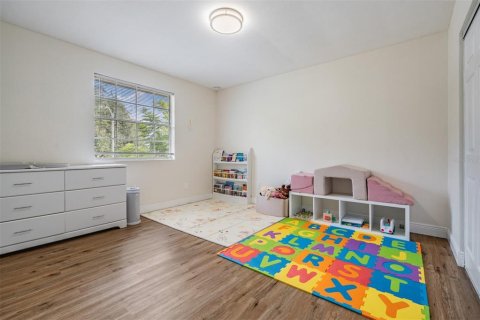 Casa en venta en Tampa, Florida, 4 dormitorios, 166.11 m2 № 1918807 - foto 16