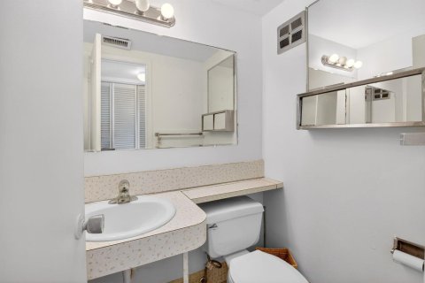 Купить кондоминиум в Бойнтон-Бич, Флорида 4 комнаты, 60.01м2, № 2085646 - фото 19