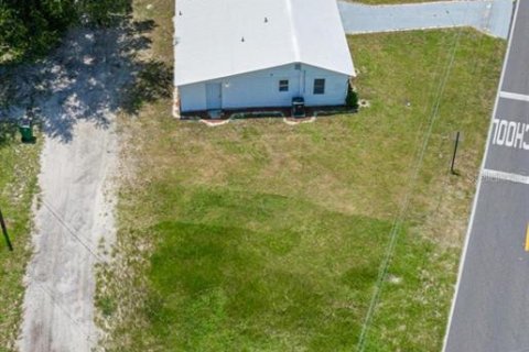 House in Zephyrhills, Florida 5 bedrooms, 122.63 sq.m. № 1916057 - photo 24