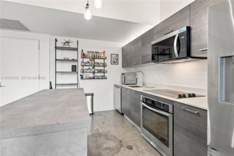 Copropriété à louer à Miami, Floride: 1 chambre, 52.4 m2 № 2352080 - photo 6