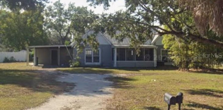 Immobilier commercial à Tampa, Floride 3 chambres, 160.26 m2 № 2367507