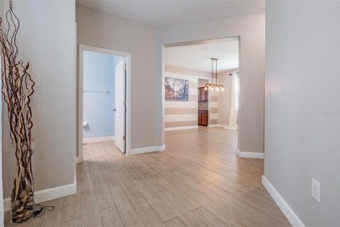 House in Brandon, Florida 4 bedrooms, 216.65 sq.m. № 1806824 - photo 27