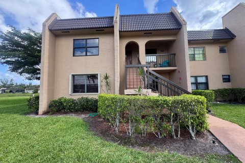 Condo in West Palm Beach, Florida, 2 bedrooms  № 2176220 - photo 2
