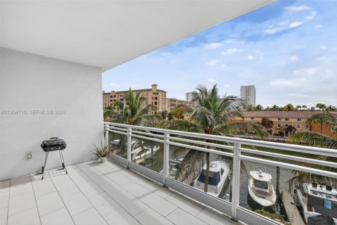 Купить кондоминиум в Авентура, Флорида 2 спальни, 144.18м2, № 2009940 - фото 27