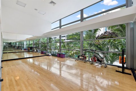 Condo in Aventura, Florida, 2 bedrooms  № 2009940 - photo 14