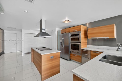 Купить кондоминиум в Авентура, Флорида 2 спальни, 144.18м2, № 2009940 - фото 16