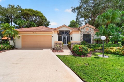 Villa ou maison à Boynton Beach, Floride 3 chambres, 195.47 m2 № 2388483