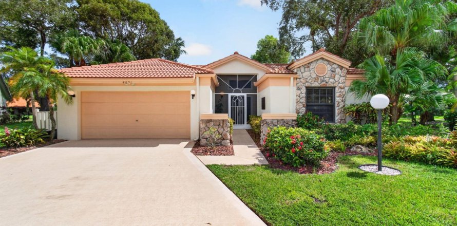 Villa ou maison à Boynton Beach, Floride 3 chambres, 195.47 m2 № 2388483