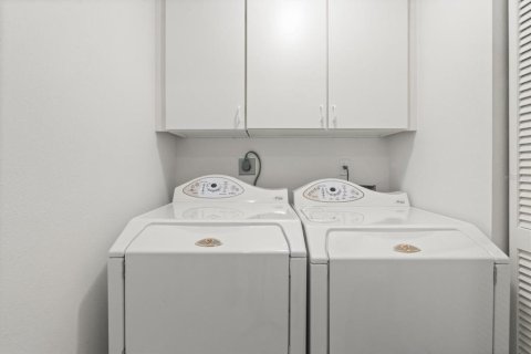 Copropriété à vendre à Sarasota, Floride: 3 chambres, 204.38 m2 № 1593603 - photo 25