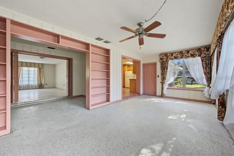 Villa ou maison à vendre à Temple Terrace, Floride: 3 chambres, 162.39 m2 № 2401209 - photo 9