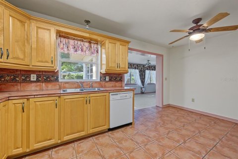 Villa ou maison à vendre à Temple Terrace, Floride: 3 chambres, 162.39 m2 № 2401209 - photo 14
