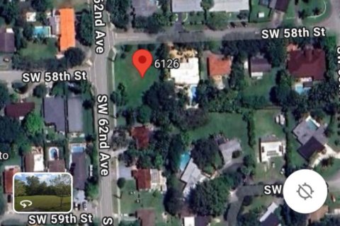House in South Miami, Florida 5 bedrooms, 315.87 sq.m. № 1076891 - photo 1