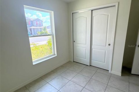 House in TIVOLI RESERVE in Davenport, Florida 4 bedrooms, 163.51 sq.m. № 1781263 - photo 11