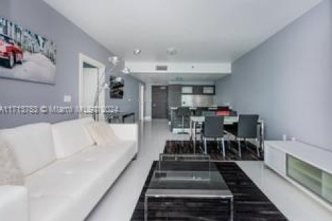 Купить кондоминиум в Майами, Флорида 1 спальня, 76.37м2, № 1985025 - фото 2