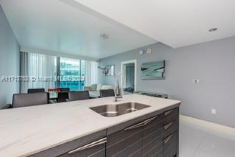 Купить кондоминиум в Майами, Флорида 1 спальня, 76.37м2, № 1985025 - фото 11