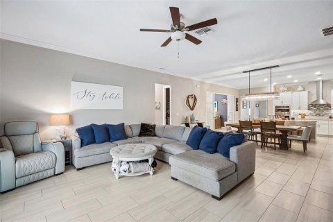 House in Land O' Lakes, Florida 3 bedrooms, 242.66 sq.m. № 2403643 - photo 15