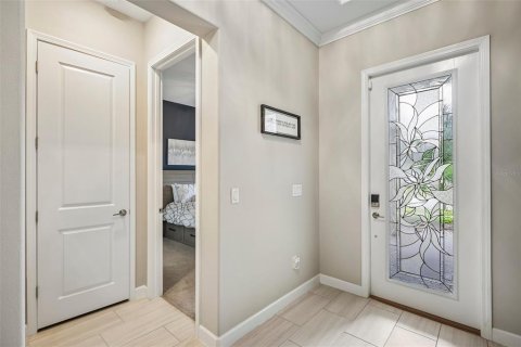 House in Land O' Lakes, Florida 3 bedrooms, 242.66 sq.m. № 2403643 - photo 4
