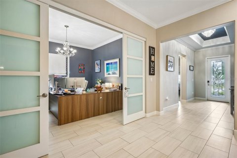 House in Land O' Lakes, Florida 3 bedrooms, 242.66 sq.m. № 2403643 - photo 6