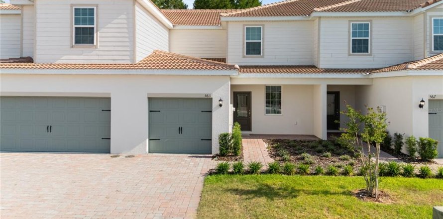Adosado en Kissimmee, Florida 2 dormitorios, 134.24 m2 № 2214744