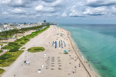 Снять в аренду виллу или дом в Майами-Бич, Флорида 1 спальня, 76.18м2, № 1947420 - фото 9