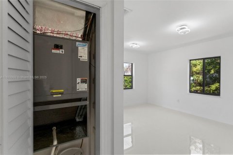 Casa en venta en North Miami Beach, Florida, 3 dormitorios, 111.02 m2 № 1786908 - foto 25