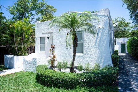 Villa ou maison à Miami, Floride 2 chambres, 74.79 m2 № 2257363
