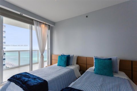 Copropriété à louer à Hallandale Beach, Floride: 2 chambres, 135.45 m2 № 1030772 - photo 14