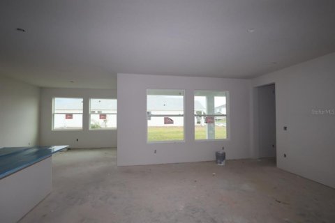 House in Palmetto, Florida 4 bedrooms, 297.66 sq.m. № 2211482 - photo 10