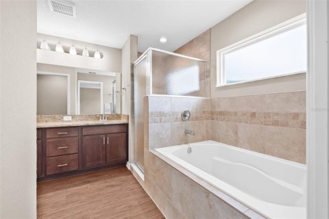Casa en venta en Zephyrhills, Florida, 4 dormitorios, 158.96 m2 № 1684858 - foto 14
