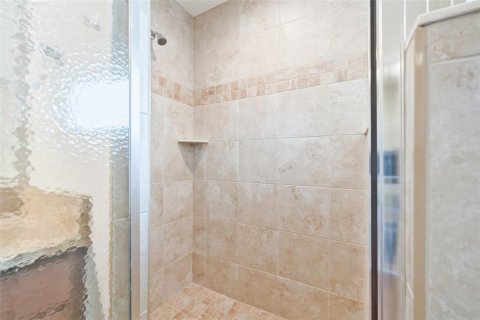 Casa en venta en Zephyrhills, Florida, 4 dormitorios, 158.96 m2 № 1684858 - foto 17
