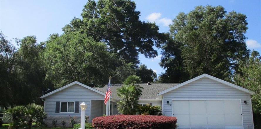 Villa ou maison à Dunnellon, Floride 3 chambres, 166.3 m2 № 1666796