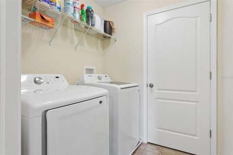Touwnhouse à vendre à Tampa, Floride: 3 chambres, 214.33 m2 № 2225626 - photo 24
