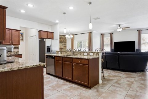 Touwnhouse à vendre à Tampa, Floride: 3 chambres, 214.33 m2 № 2225626 - photo 6