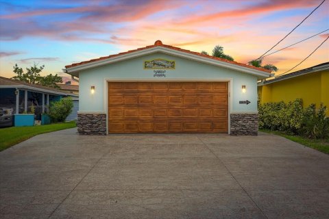 Casa en venta en New Port Richey, Florida, 2 dormitorios, 112.04 m2 № 1836851 - foto 28