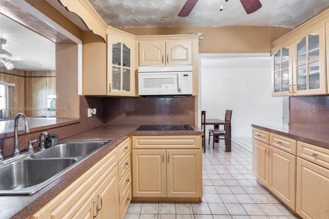 Купить виллу или дом в Майами, Флорида 4 спальни, 197.14м2, № 1790805 - фото 8