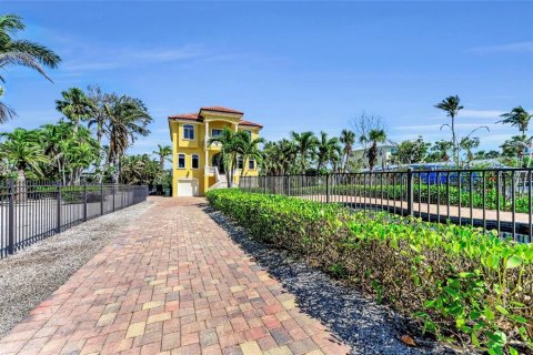 Casa en venta en Nokomis, Florida, 4 dormitorios, 332.78 m2 № 1636821 - foto 13