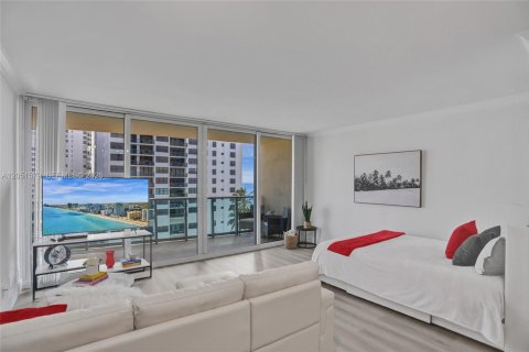 Copropriété à louer à Hollywood, Floride: 44.78 m2 № 2193397 - photo 11
