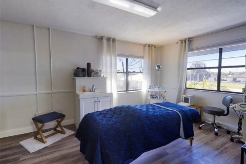 Propiedad comercial en alquiler en Edgewater, Florida, 551.93 m2 № 1538747 - foto 15