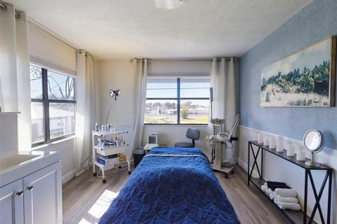 Propiedad comercial en alquiler en Edgewater, Florida, 551.93 m2 № 1538747 - foto 16