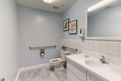 Propiedad comercial en alquiler en Edgewater, Florida, 551.93 m2 № 1538747 - foto 12