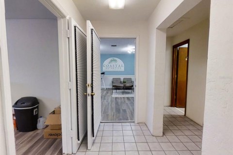 Propiedad comercial en alquiler en Edgewater, Florida, 551.93 m2 № 1538747 - foto 7